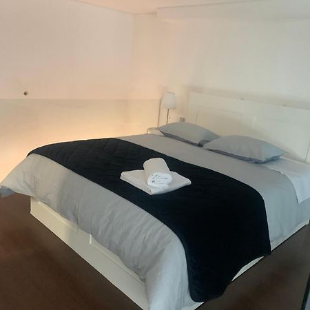 Oikos 77 Apartment Авиеро Екстериор снимка