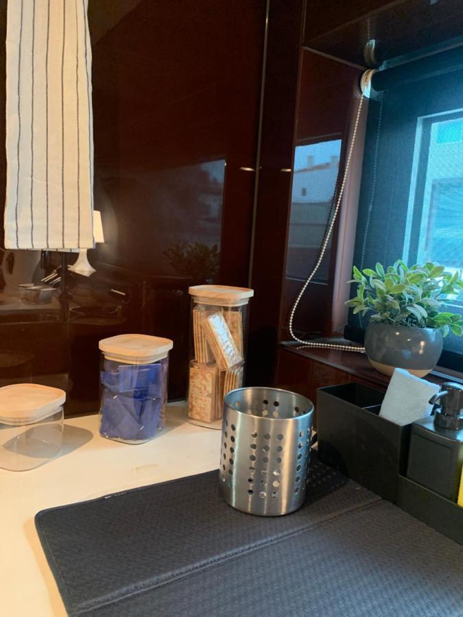 Oikos 77 Apartment Авиеро Екстериор снимка