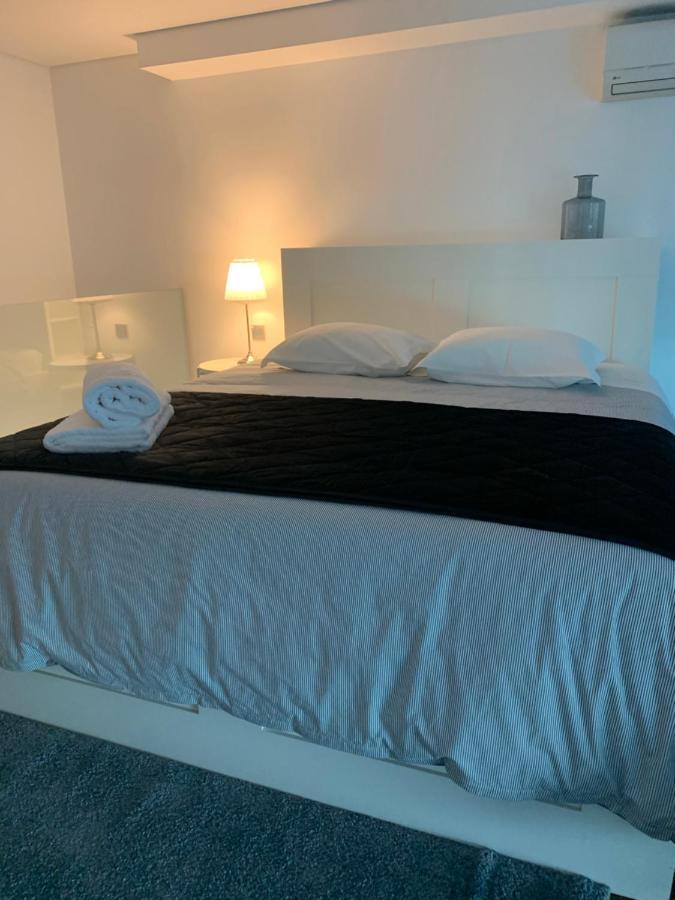 Oikos 77 Apartment Авиеро Екстериор снимка