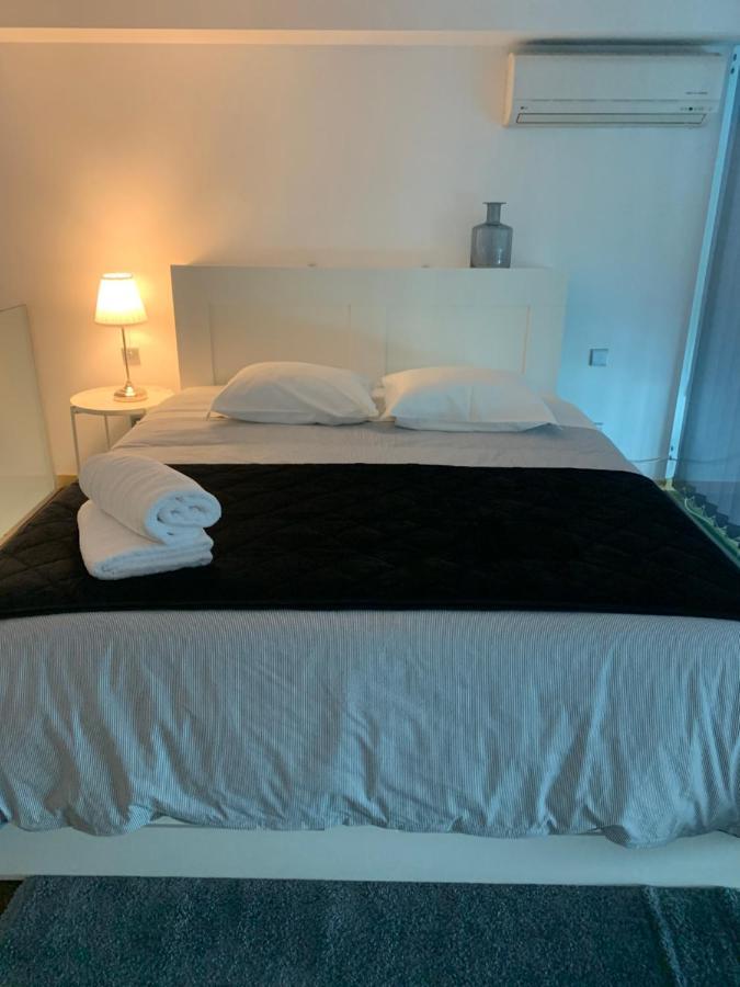 Oikos 77 Apartment Авиеро Екстериор снимка